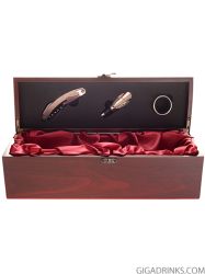 Wine box with 3 tools 