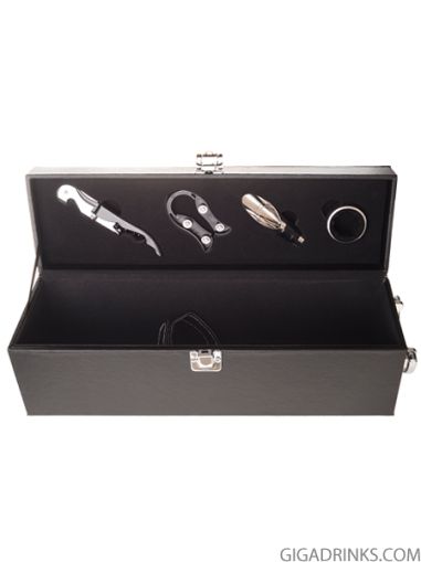 Wine box with 4 tools 